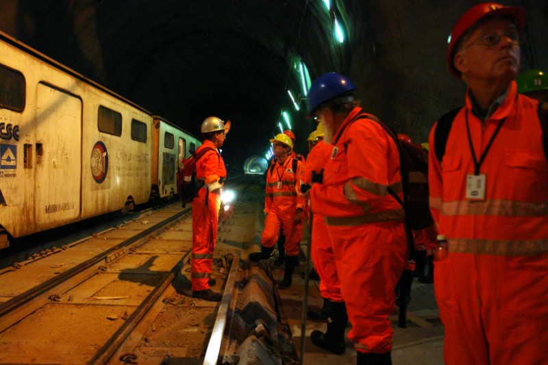 2007_09_Alumni_Gottardo_DSC05310_B_1080.jpg -                                